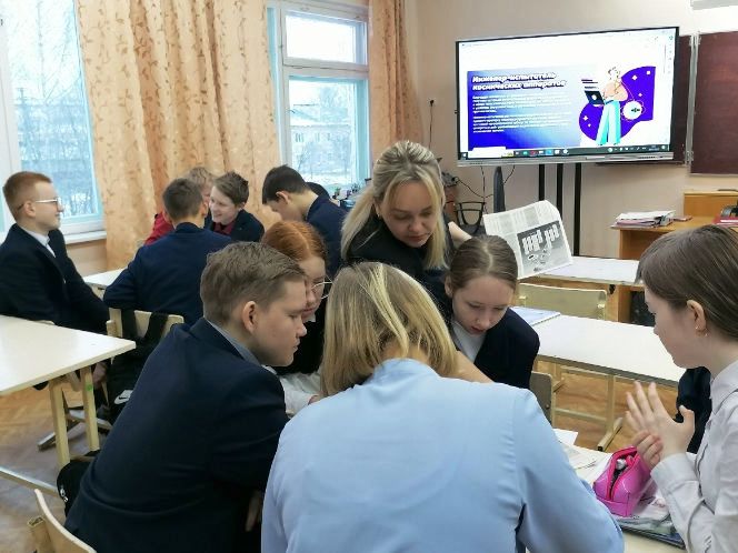 Курс «Россия – мои горизонты» запустило Минпросвещения России в сентябре 2023 года во всех школах страны..